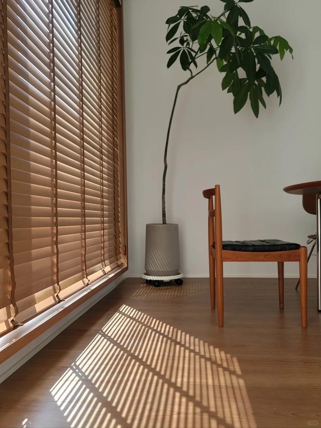 Pleated curtain